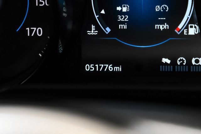 Used 2016 Jaguar XF R-Sport RWD image 23