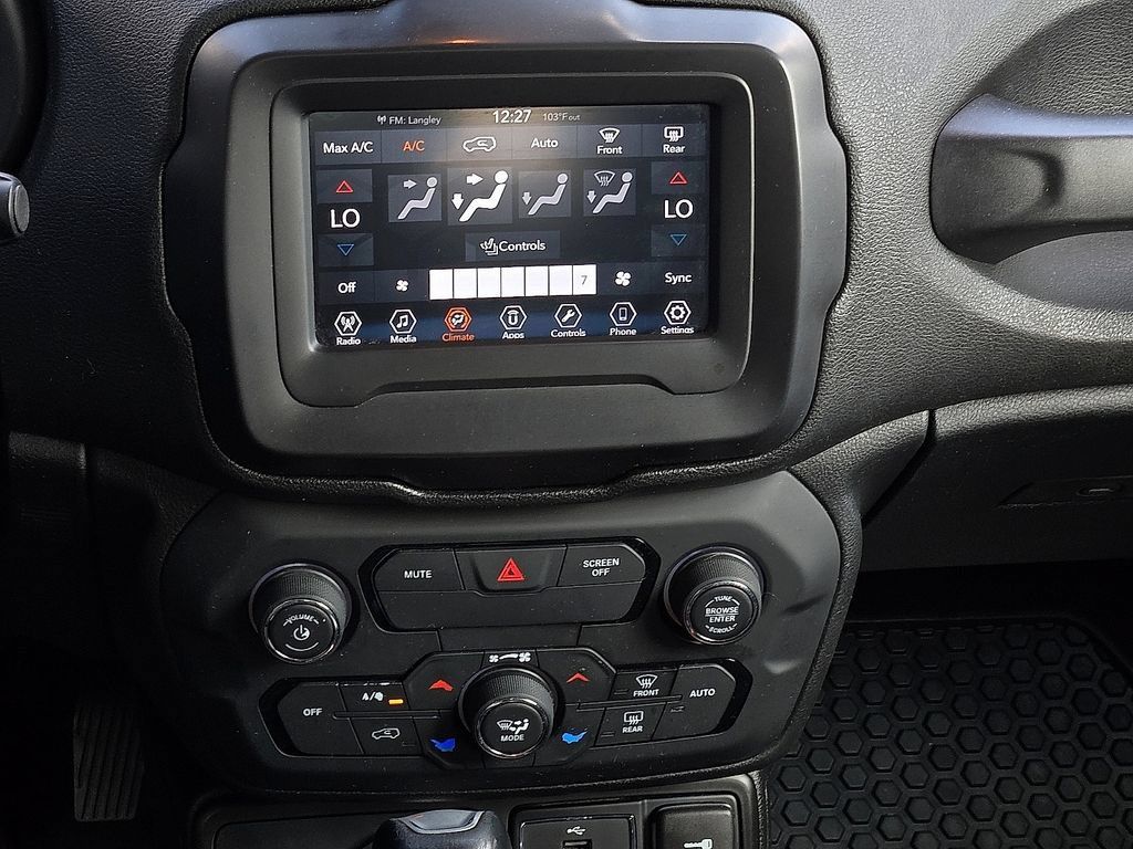 Used 2018 Jeep Renegade Trailhawk w/ Cold Weather Group II AWD/4WD image 11