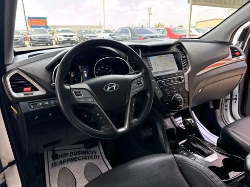 Used 2017 Hyundai Santa Fe Sport w/ Cargo Package FWD image 27