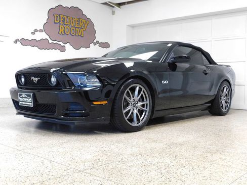 Used 2014 Ford Mustang GT w/ Electronics Package RWD image 5