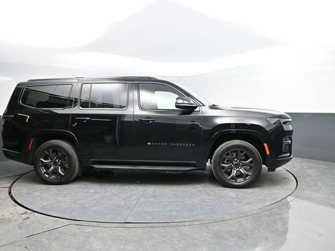 New 2026 Jeep Grand Wagoneer Limited AWD/4WD image 8