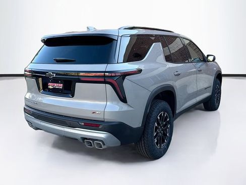 New 2026 Chevrolet Traverse Z71 w/ Enhanced Driving Package image 6