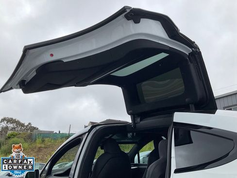 Used 2022 Tesla Model X AWD/4WD image 32