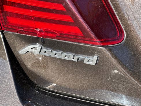 Used 2017 Honda Accord LX image 21