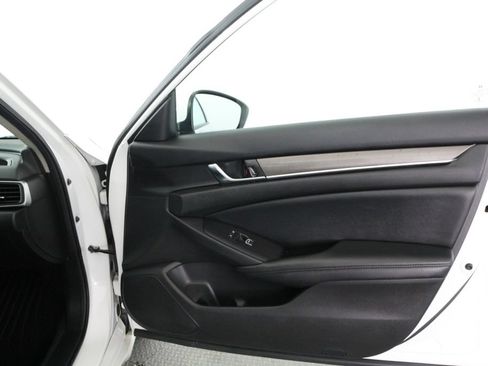Used 2022 Honda Accord Hybrid image 55