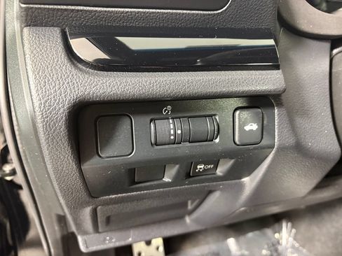 Used 2019 Subaru WRX STI AWD/4WD image 14