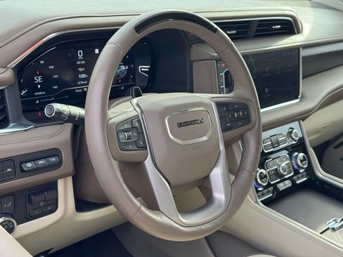 Used 2024 GMC Yukon Denali w/ Advanced Technology Package image 20