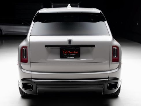 Used 2024 Rolls-Royce Cullinan Black Badge w/ Driver's Package AWD/4WD image 28