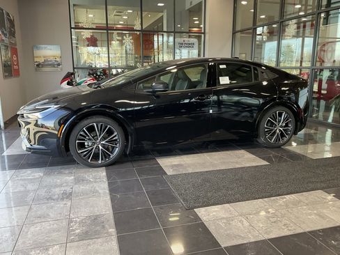 New 2026 Toyota Prius XLE image 3