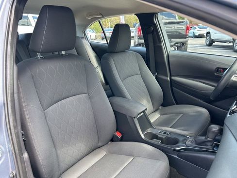 Used 2023 Toyota Corolla LE image 40