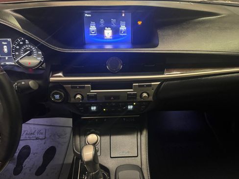 Used 2016 Lexus ES 350 w/ Premium Package w/Wood Trim FWD image 8
