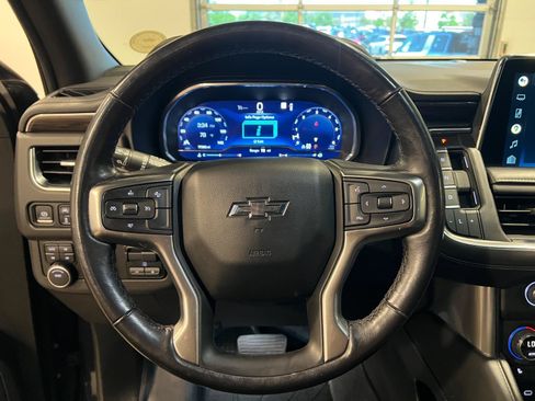 Used 2022 Chevrolet Tahoe Z71 w/ Luxury Package AWD/4WD image 11