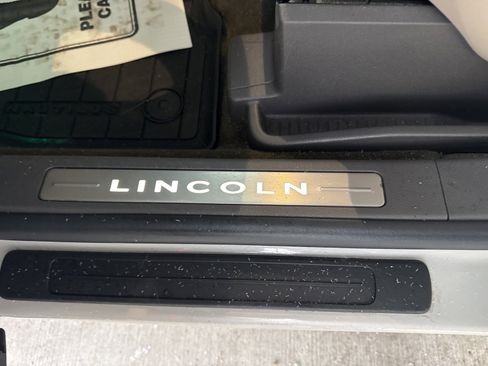 Used 2020 Lincoln Nautilus Reserve w/ Equipment Group 201A image 25