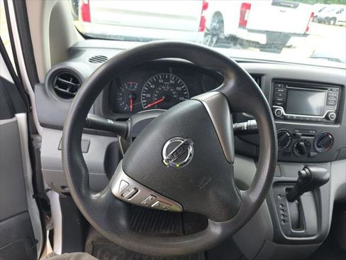 Used 2019 Nissan NV200 S FWD image 11
