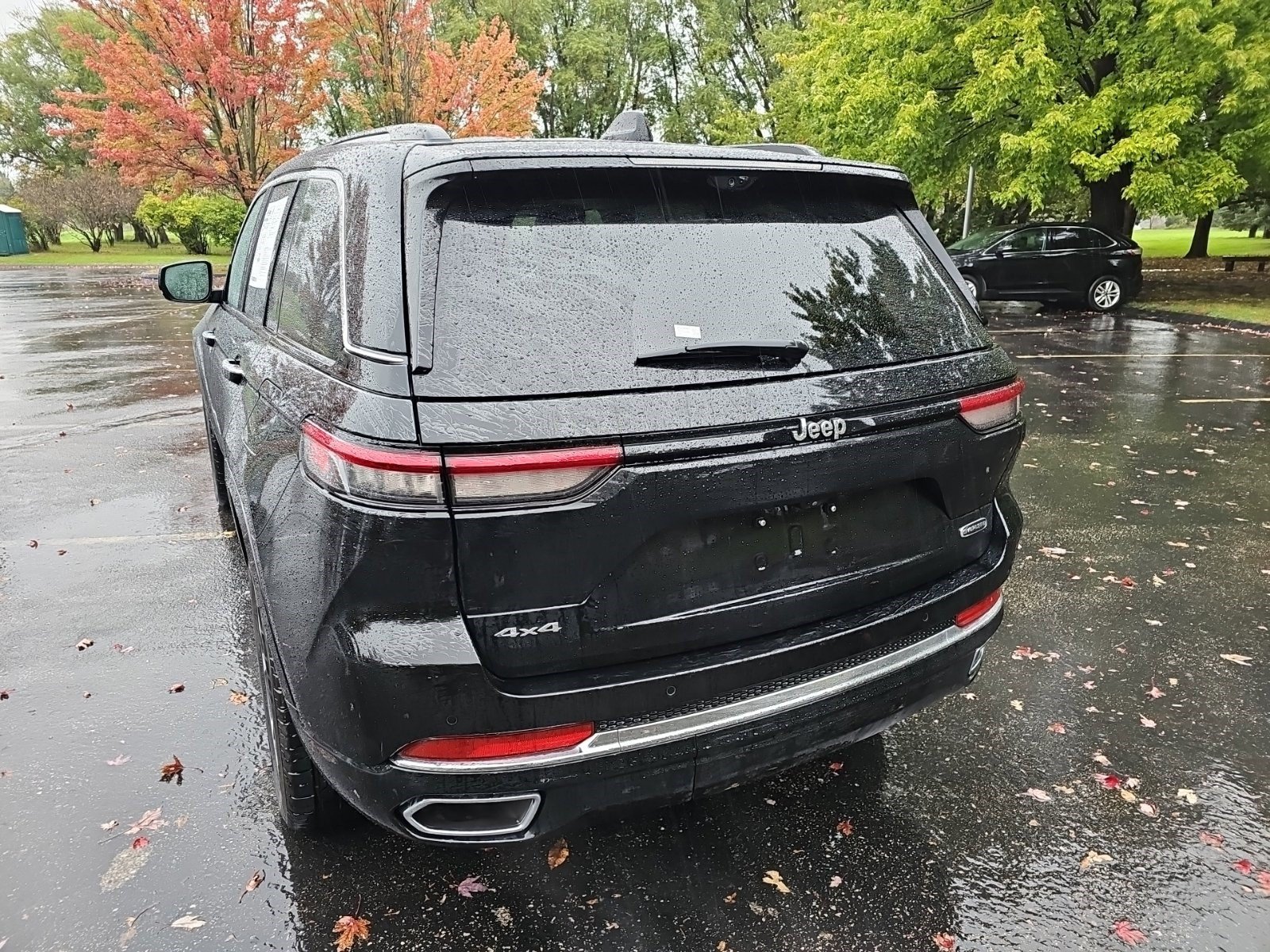 Used 2023 Jeep Grand Cherokee Overland w/ Adv Protech Group III AWD/4WD image 3