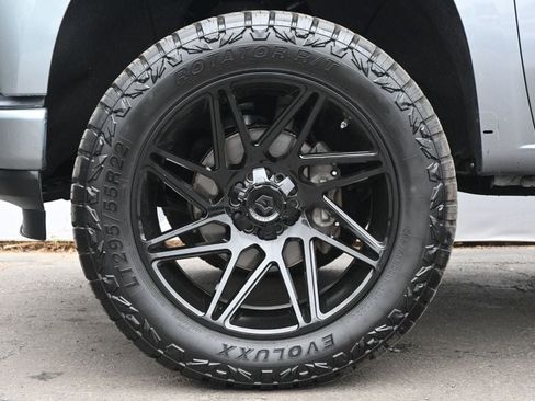 Used 2019 Chevrolet Silverado 1500 RST AWD/4WD image 9
