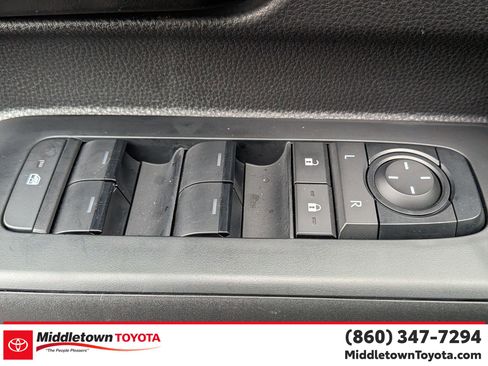 Certified 2025 Toyota Tacoma SR5 image 12