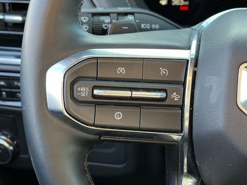 Used 2025 GMC Yukon Denali image 26