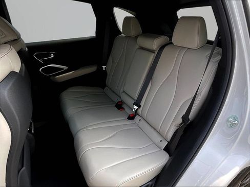 Used 2025 Acura RDX SH-AWD image 22