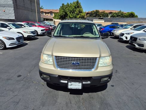 Used 2004 Ford Expedition XLT RWD image 11