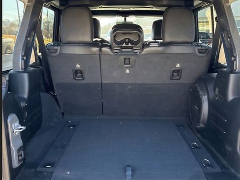 Used 2020 Jeep Wrangler Unlimited Rubicon image 27