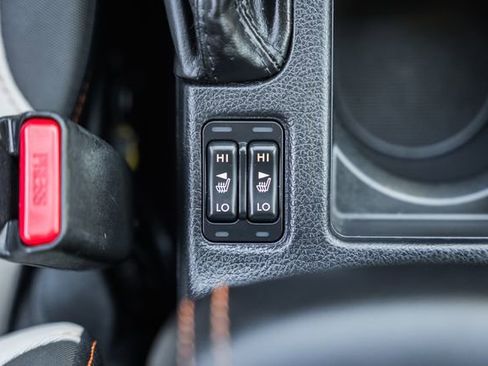 Used 2016 Subaru Crosstrek 2.0i Premium w/ Moonroof Package AWD/4WD image 24