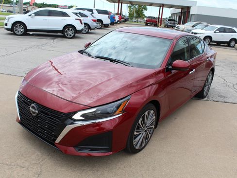 Used 2023 Nissan Altima 2.5 SL AWD/4WD image 46