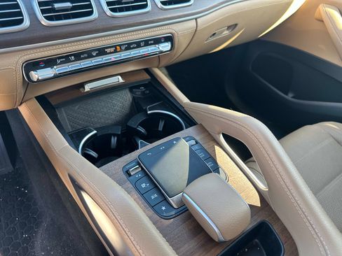 Used 2024 Mercedes-Benz GLE 350 4MATIC image 23