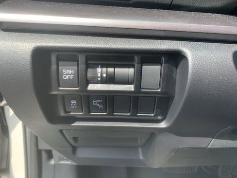 Used 2023 Subaru Impreza 2.0i Limited image 16