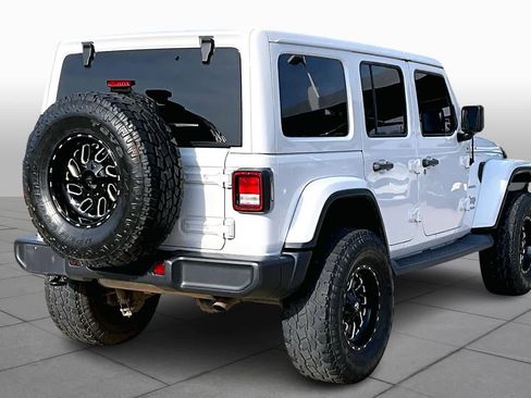 Used 2019 Jeep Wrangler Unlimited Sahara w/ Uconnect 4C Nav & Sound Group image 12