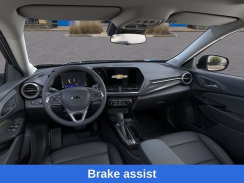 New 2026 Chevrolet Trax ACTIV w/ Sunroof Package FWD image 16