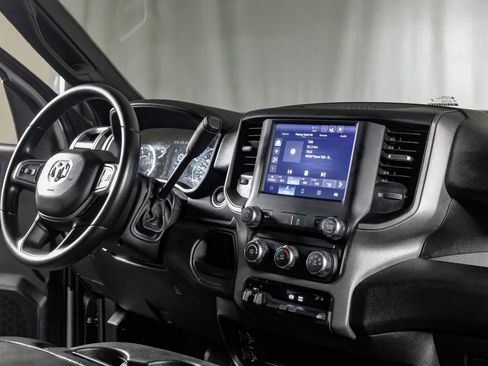 Used 2024 RAM 3500 Tradesman w/ Chrome Appearance Group image 23