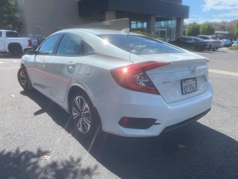 Used 2016 Honda Civic EX-T image 4