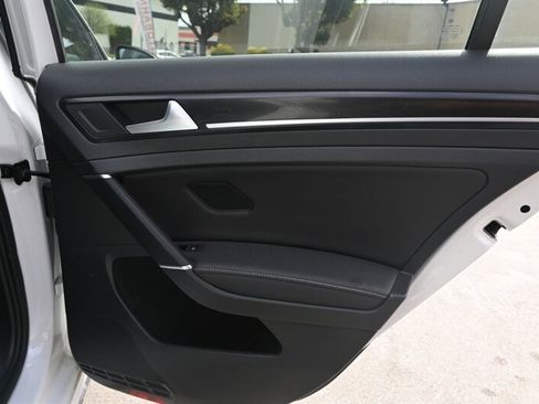 Used 2019 Volkswagen Golf R 4-Door image 47