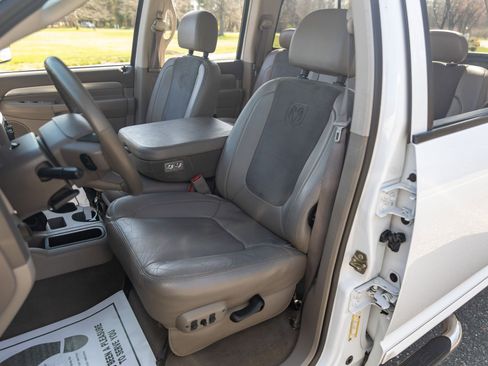 Used 2005 Dodge Ram 3500 Truck SLT image 39