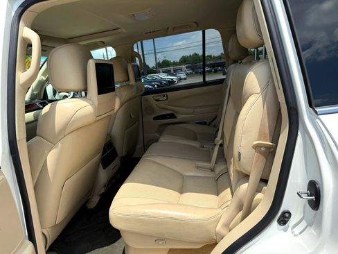 Used 2015 Lexus LX 570 4WD image 17