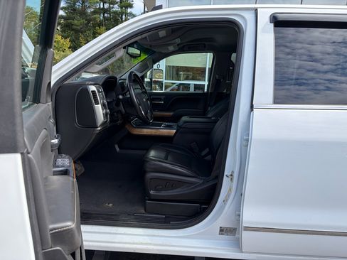 Used 2019 Chevrolet Silverado 2500 LTZ w/ Duramax Plus Package image 23