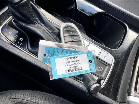Used 2024 Hyundai Tucson SEL FWD image 14