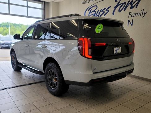 Used 2025 Ford Expedition Tremor AWD/4WD image 12