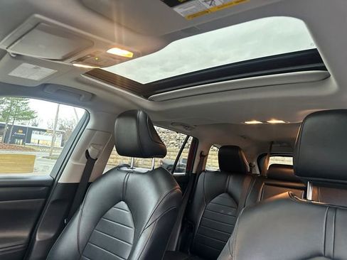 Used 2020 Toyota Highlander XLE image 45