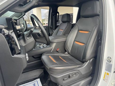 Used 2024 GMC Sierra 2500 AT4 w/ AT4 Premium Plus Package AWD/4WD image 11