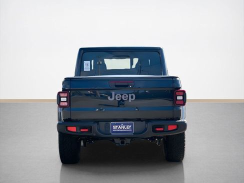 Used 2024 Jeep Gladiator Rubicon image 6