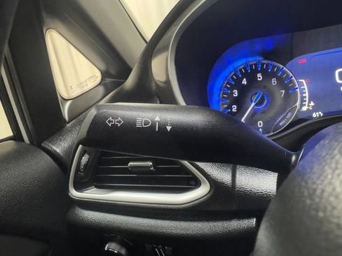 Used 2025 Chrysler Pacifica Select FWD image 20