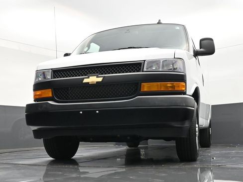 Used 2025 Chevrolet Express 2500 w/ Driver Convenience Package RWD image 28