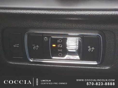 Certified 2024 Lincoln Corsair Premiere image 24