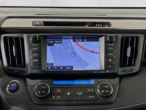 Used 2017 Toyota RAV4 XLE FWD image 22