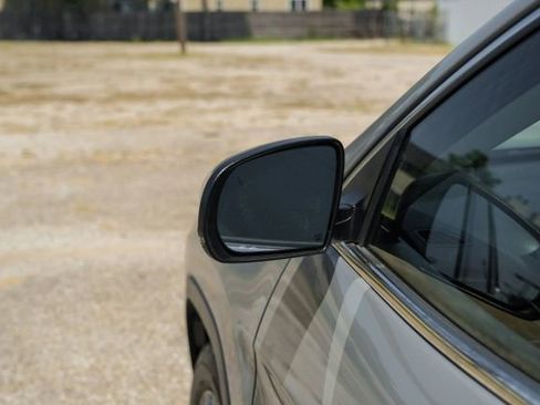 Used 2021 Jeep Cherokee Latitude Lux w/ Sun & Sound Group image 39