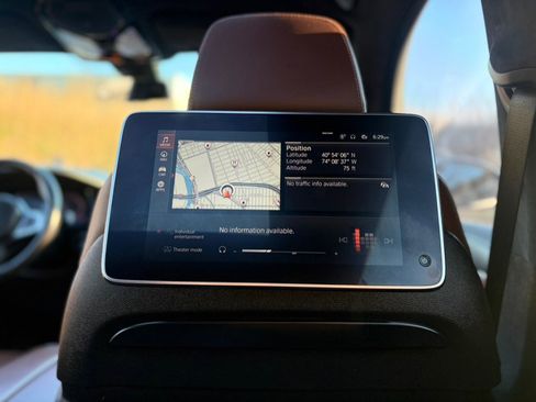 Used 2020 BMW X7 xDrive40i w/ M Sport Package image 38