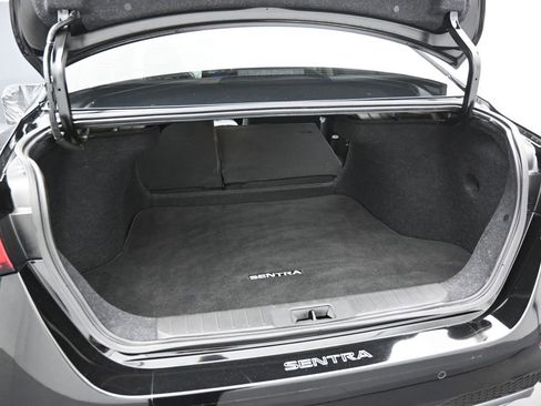 Used 2021 Nissan Sentra SR image 25