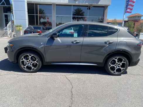 Used 2024 Alfa Romeo Tonale Ti w/ Premium Interior Package AWD/4WD image 10